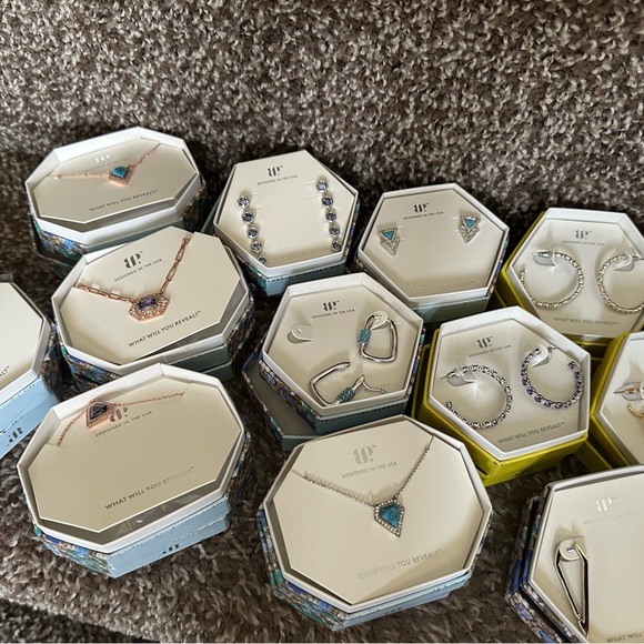 Jewelry - Elegant  Jewelry Set Bomb Party